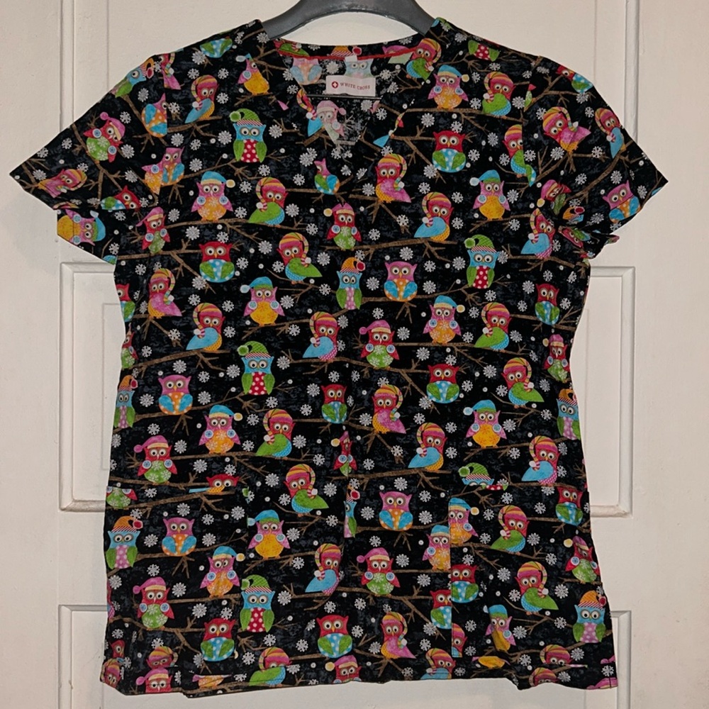 White Cross, Medium, Christmas Themed Owl Print Scrub Top